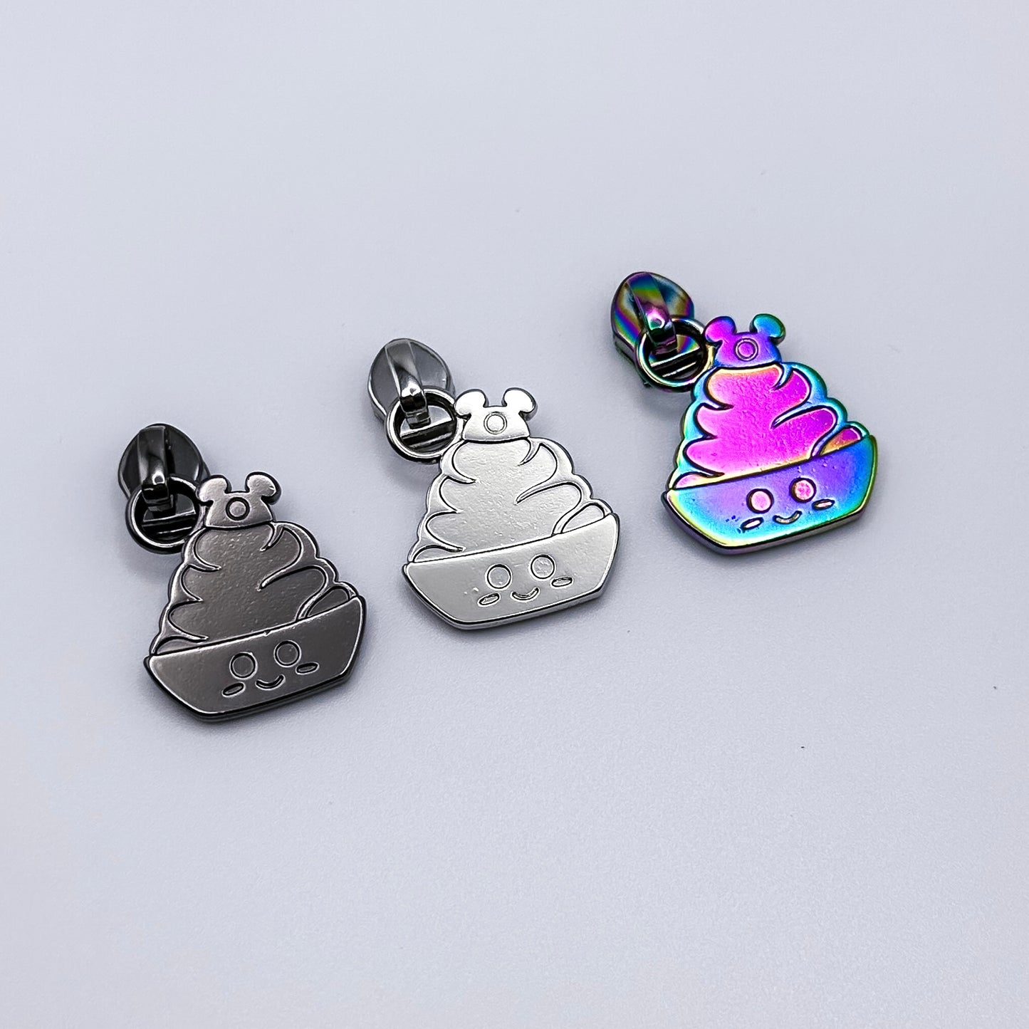 Dole Whip - Zipper Pulls