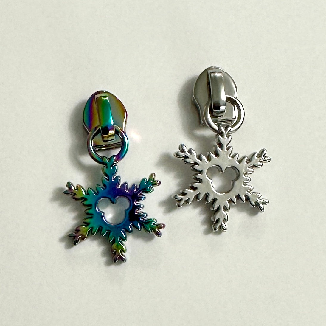 Snowflake - Zipper Pulls